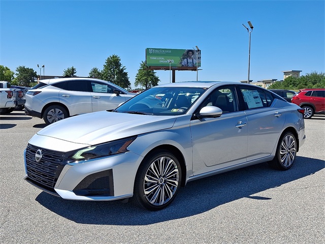 2025 Nissan Altima SL Image 1 of 21