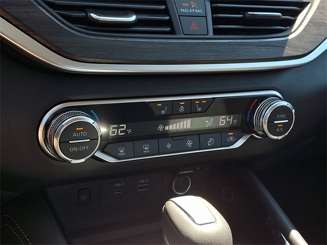 2025 Nissan Altima SL Image 21 of 21