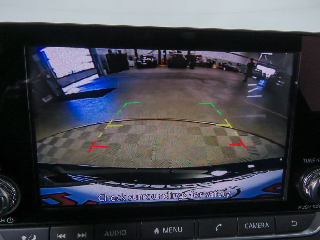 2025 Nissan Altima SR Image 21 of 31