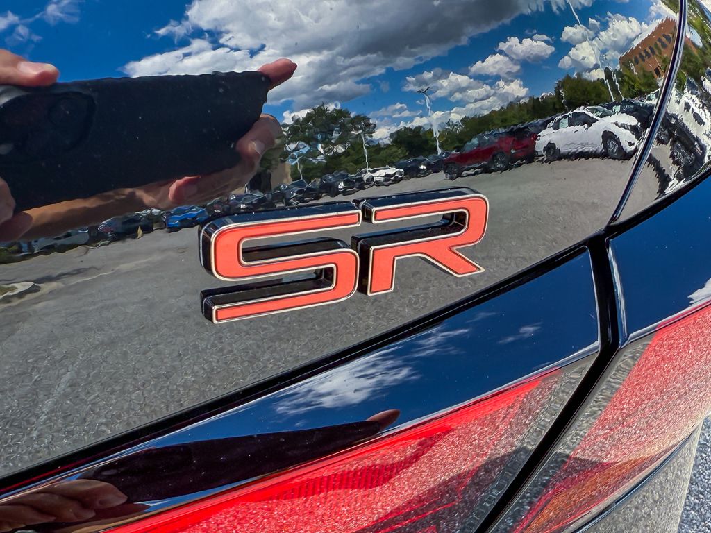 2025 Nissan Altima SR Image 28 of 31