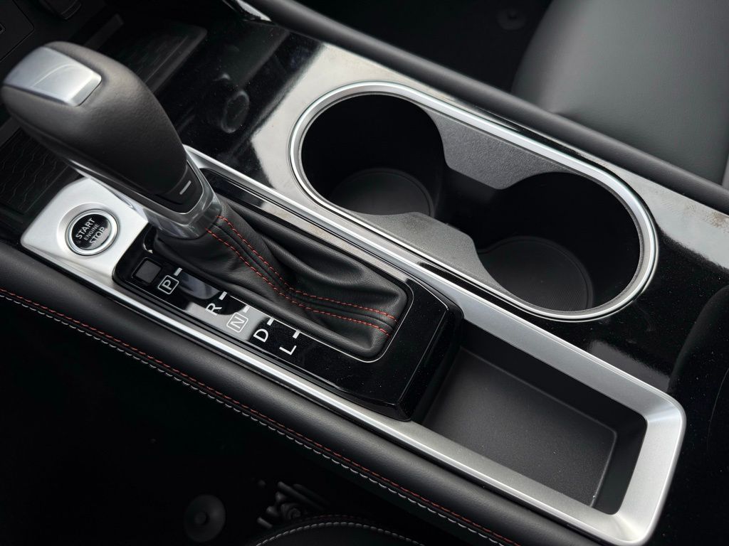 2025 Nissan Altima SR Image 22 of 33