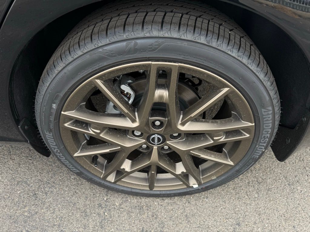 2025 Nissan Altima SR Image 8 of 33