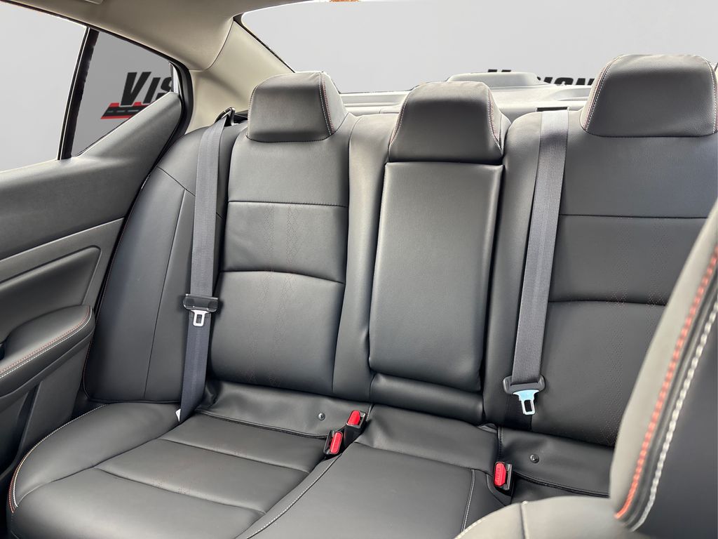 2025 Nissan Altima SR Image 14 of 38