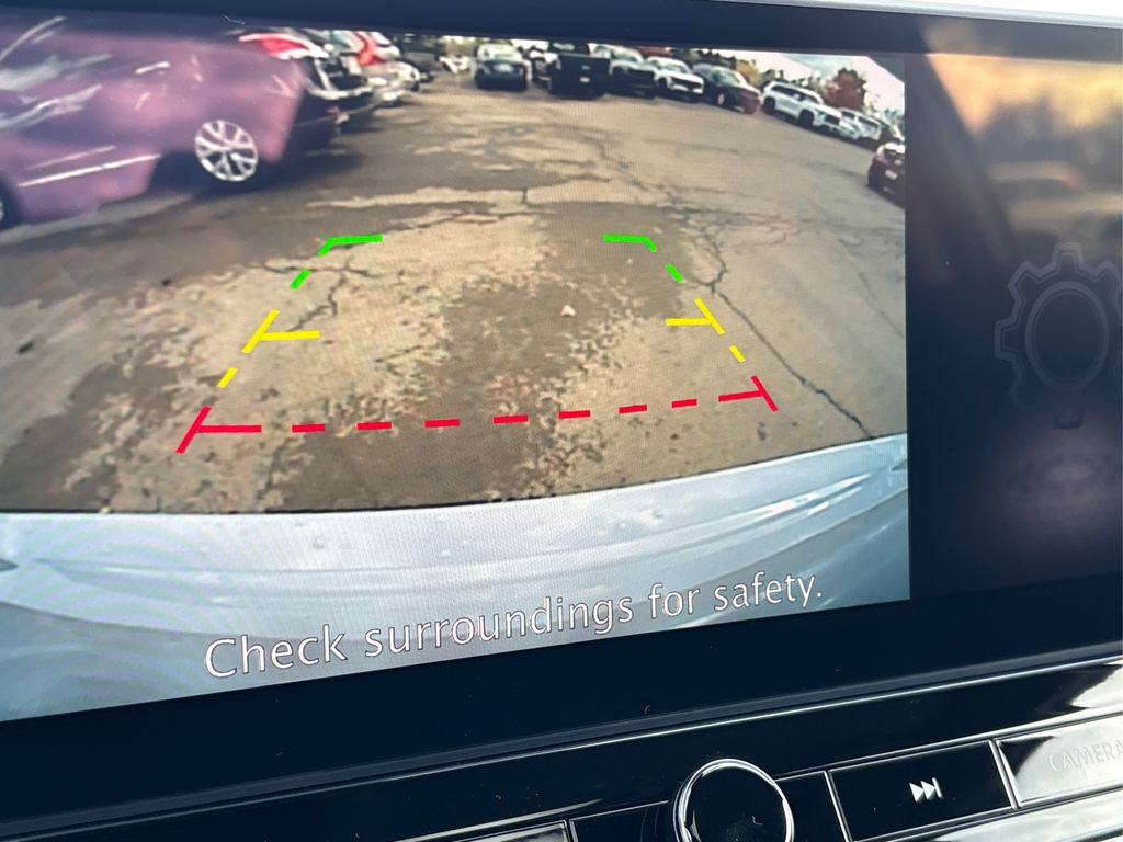 2025 Nissan Altima SR Image 19 of 38