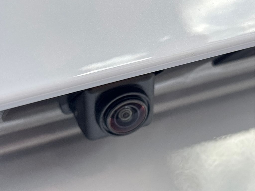 2025 Nissan Altima SR Image 36 of 38