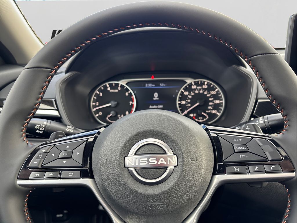 2025 Nissan Altima SR Image 38 of 38