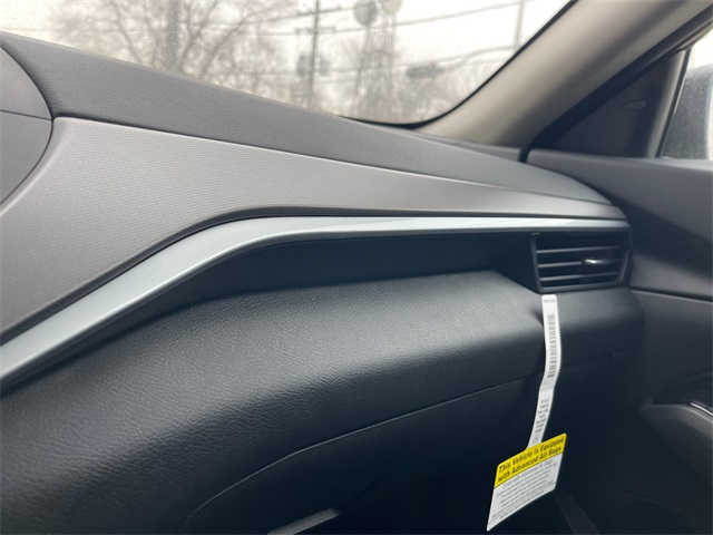 Vehicle image 25 of 30