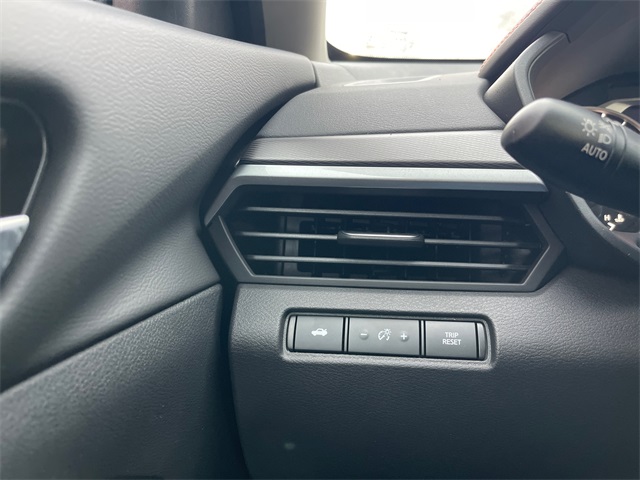 Vehicle image 26 of 30
