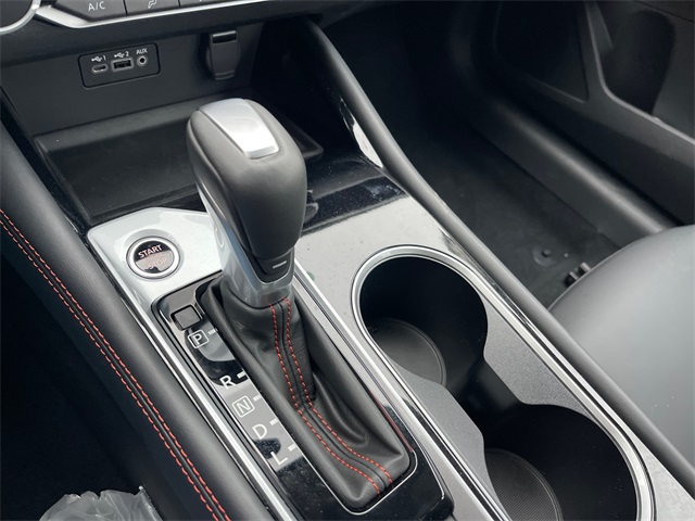 Vehicle image 23 of 30