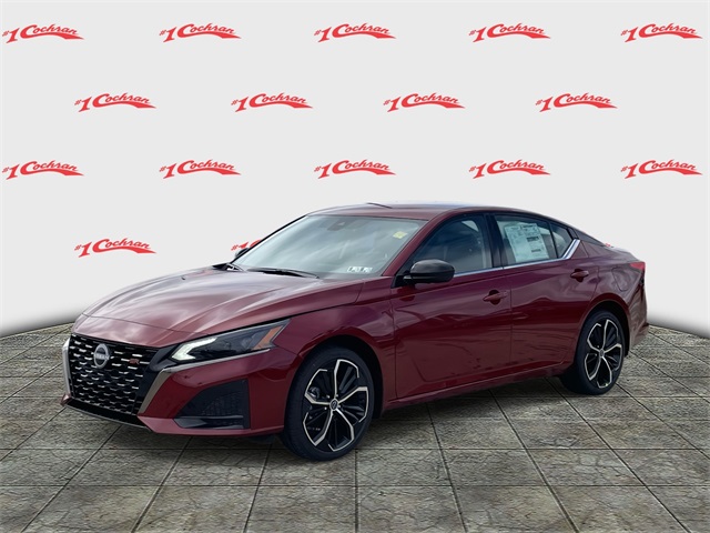 2025 Nissan Altima SR Image 1 of 30