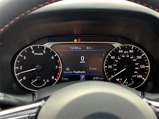 Vehicle image 15 of 28
