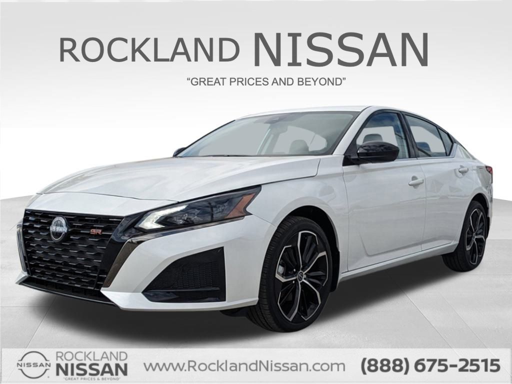 2025 Nissan Altima SR Image 1 of 27
