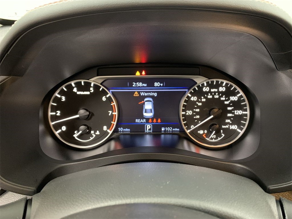 Vehicle image 16 of 24