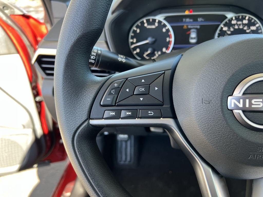 2025 Nissan Altima SV Image 13 of 24