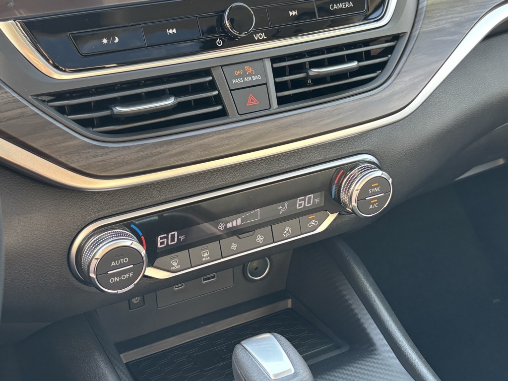 2025 Nissan Altima SV Image 30 of 30