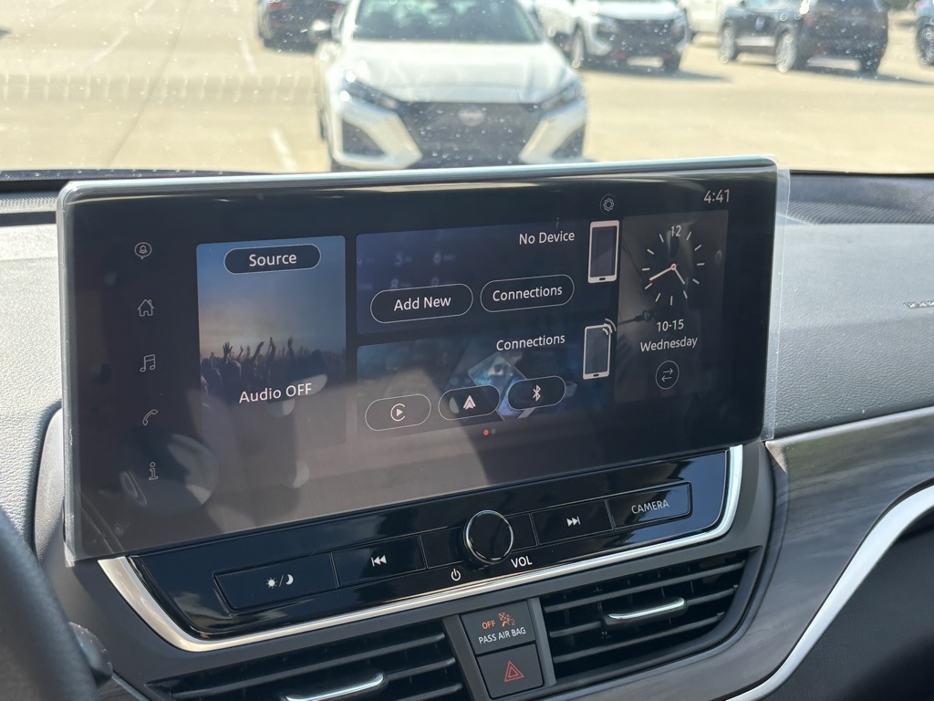 2025 Nissan Altima SV Image 20 of 30