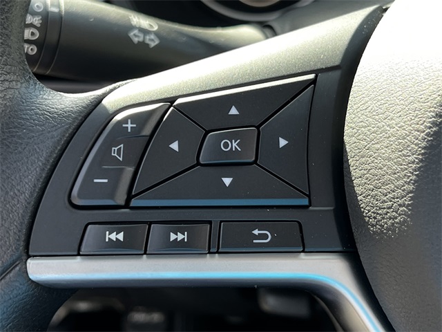 Vehicle image 13 of 29