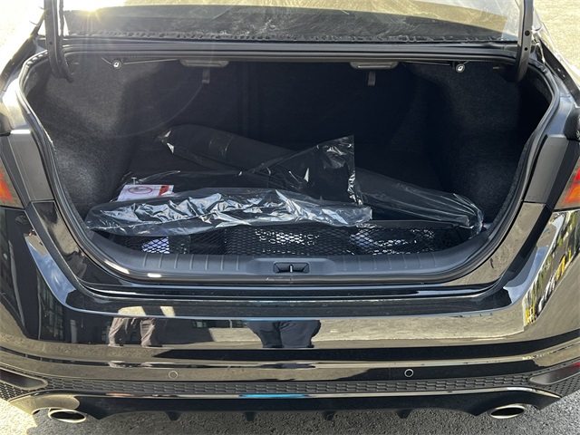 Vehicle image 9 of 29