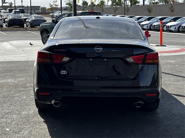 Vehicle image 6 of 29