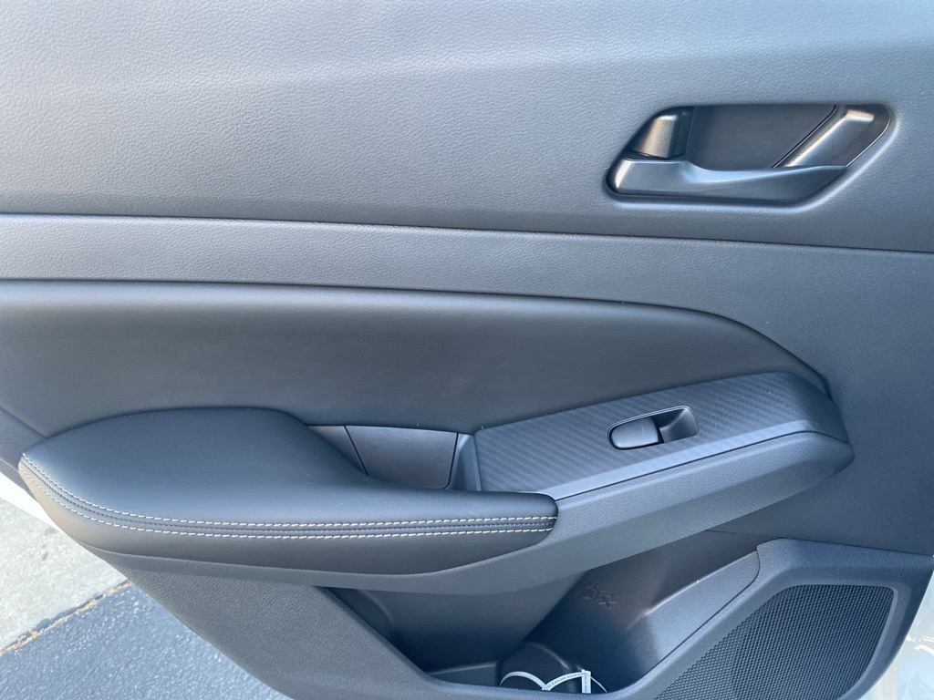 2025 Nissan Altima SV Image 21 of 31