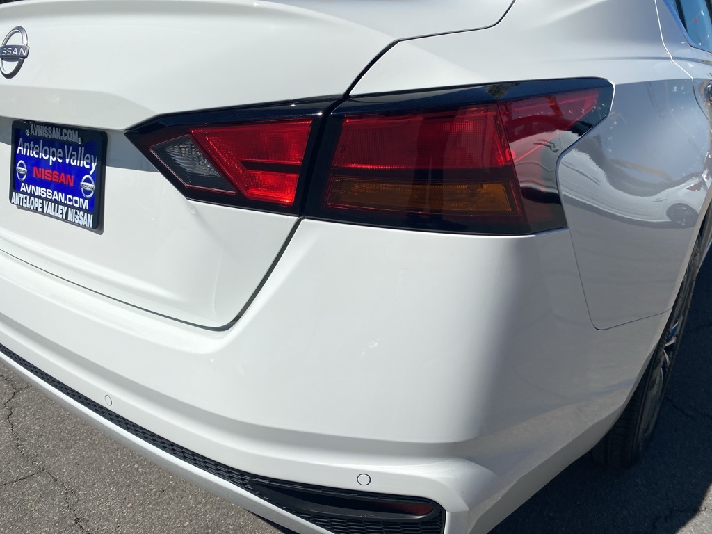 2025 Nissan Altima SV Image 30 of 31