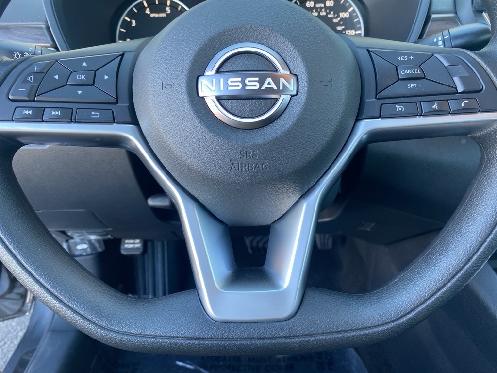 2025 Nissan Altima SV Image 20 of 33