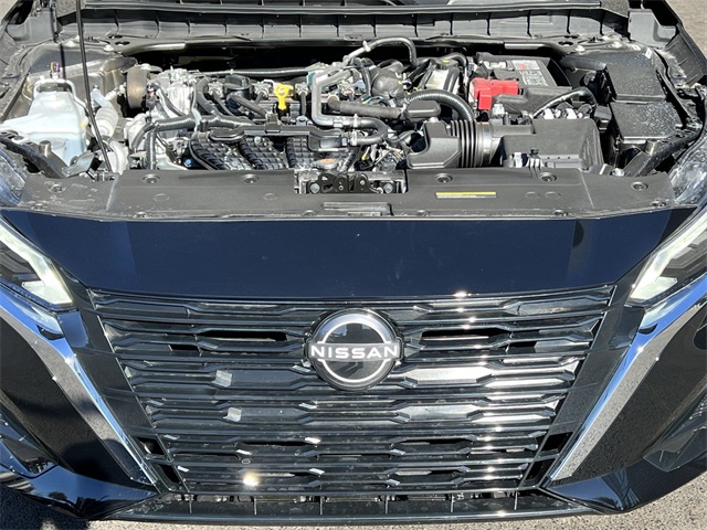 Vehicle image 26 of 28
