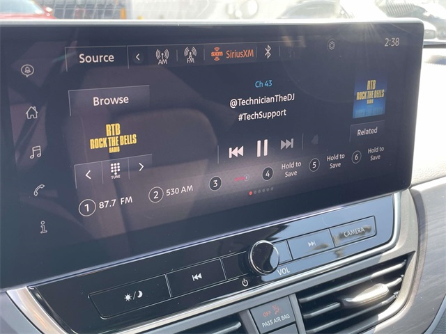 2025 Nissan Altima SV Image 17 of 30