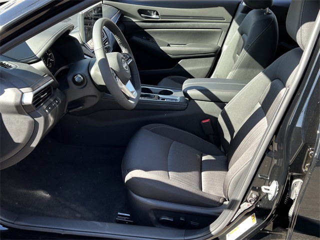 Vehicle image 20 of 29