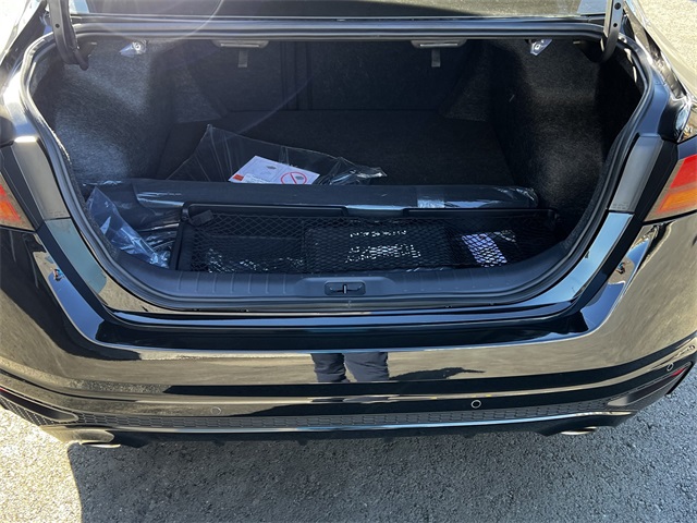 Vehicle image 9 of 29
