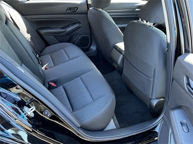 Vehicle image 24 of 29