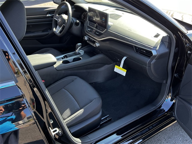 Vehicle image 26 of 29
