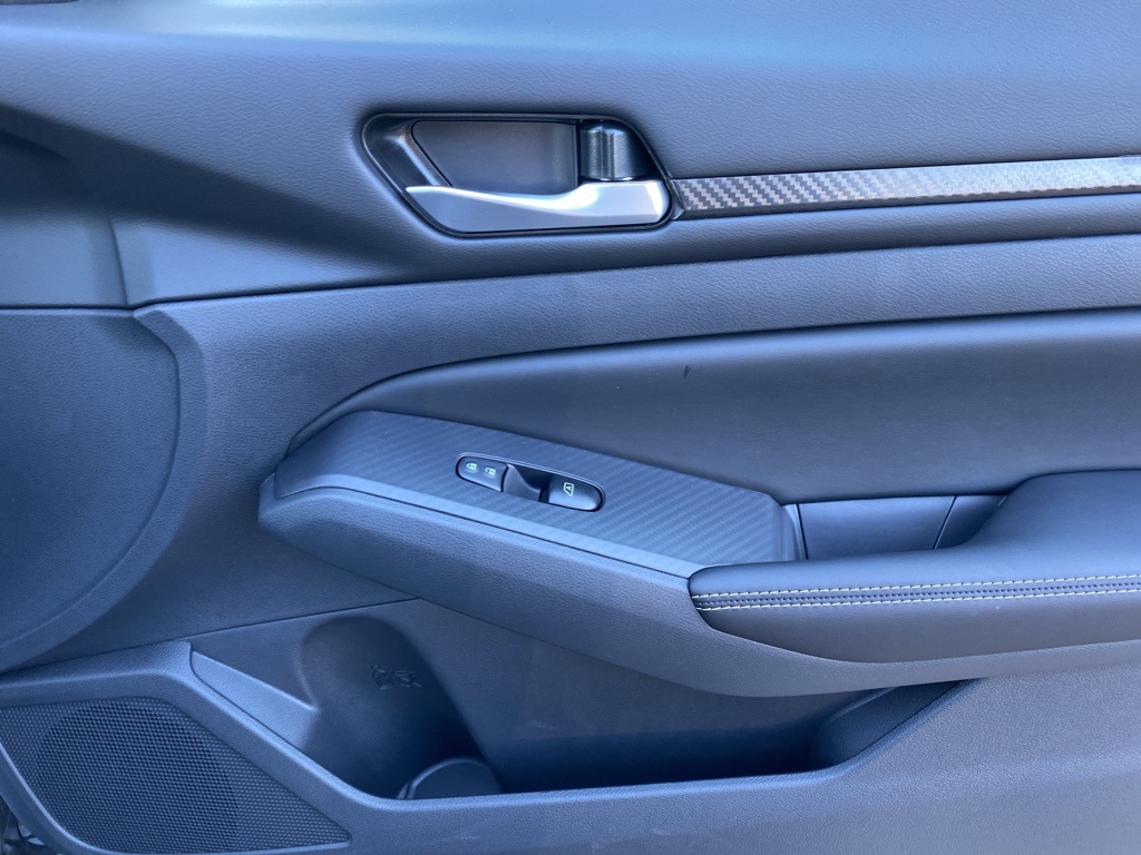 2025 Nissan Altima SV Image 24 of 31