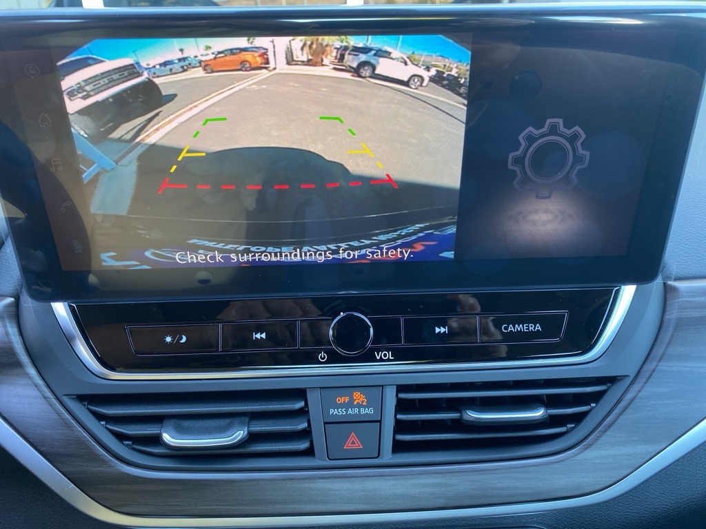 2025 Nissan Altima SV Image 22 of 33