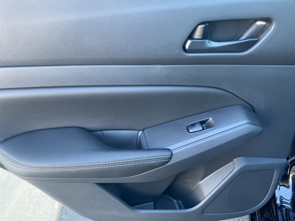 2025 Nissan Altima SV Image 25 of 33