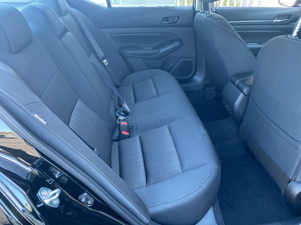 2025 Nissan Altima SV Image 15 of 33