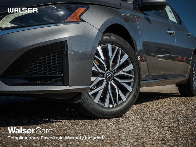 2025 Nissan Altima SV Image 6 of 24