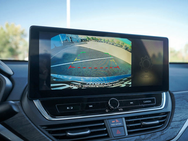 2025 Nissan Altima SV Image 16 of 24