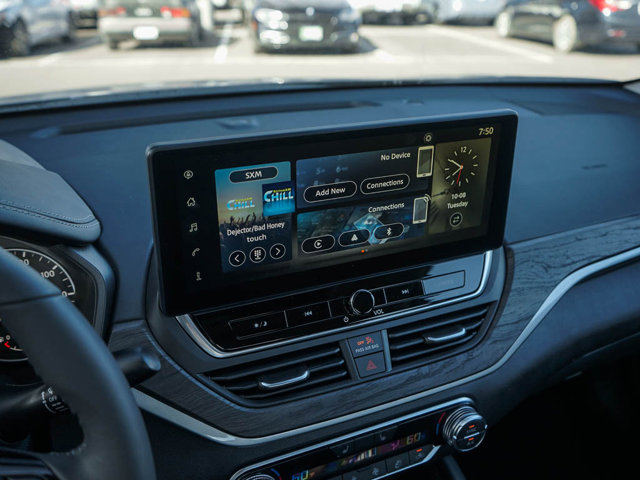 2025 Nissan Altima SV Image 17 of 24