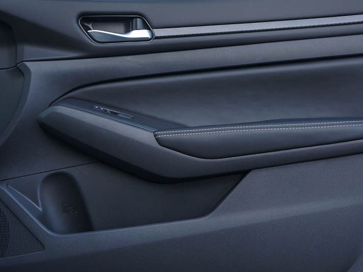 2025 Nissan Altima SV Image 21 of 28