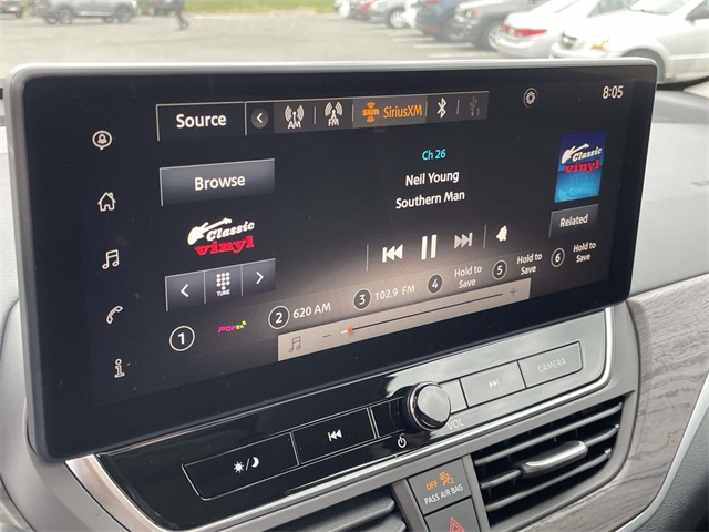 2025 Nissan Altima SV Image 16 of 32