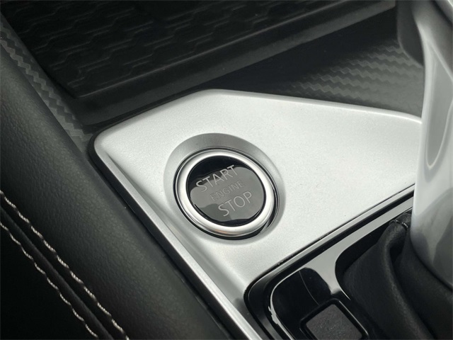 2025 Nissan Altima SV Image 25 of 32