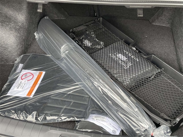 2025 Nissan Altima SV Image 10 of 32