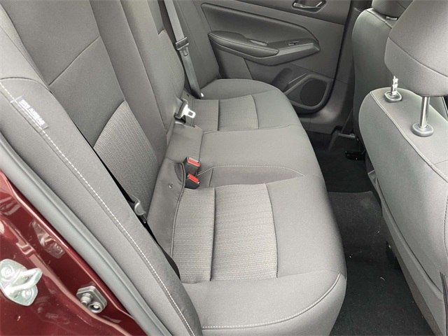 2025 Nissan Altima SV Image 11 of 32