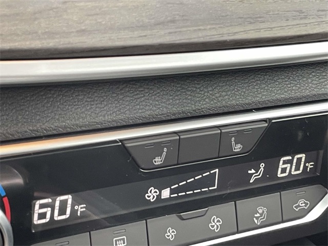 2025 Nissan Altima SV Image 20 of 32