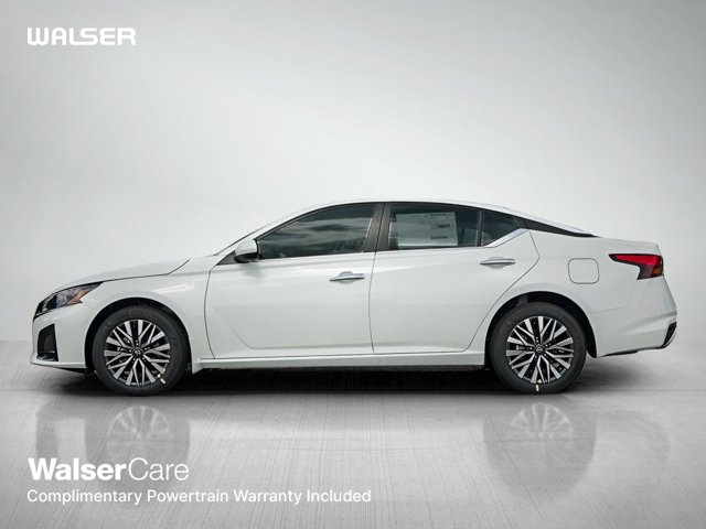 2025 Nissan Altima SV Image 5 of 24