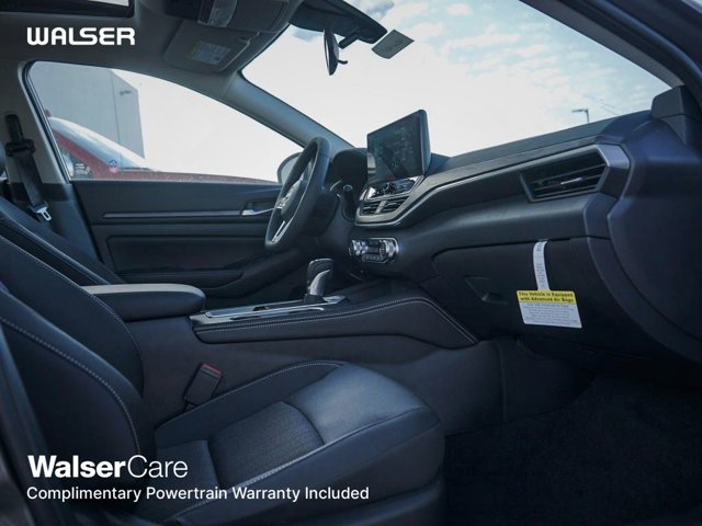 2025 Nissan Altima SV Image 10 of 24