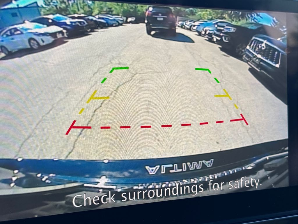 2025 Nissan Altima SV Image 33 of 37