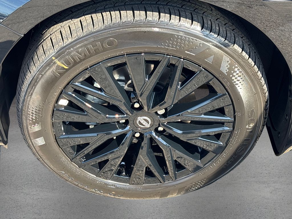 2025 Nissan Altima SV Image 10 of 37