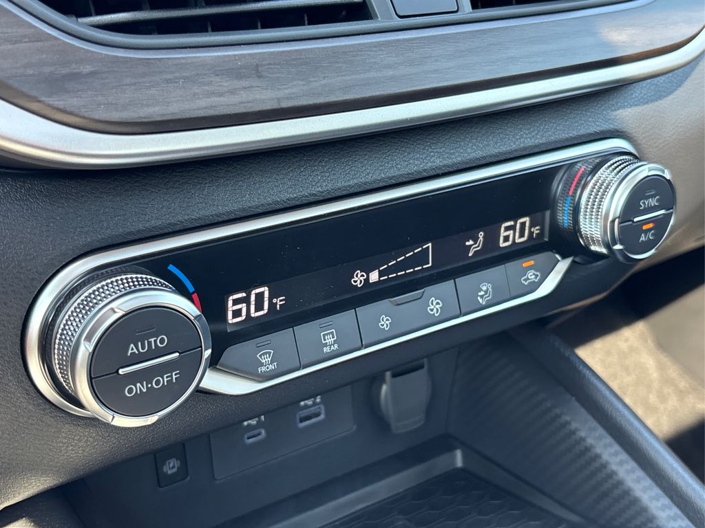 2025 Nissan Altima SV Image 35 of 37